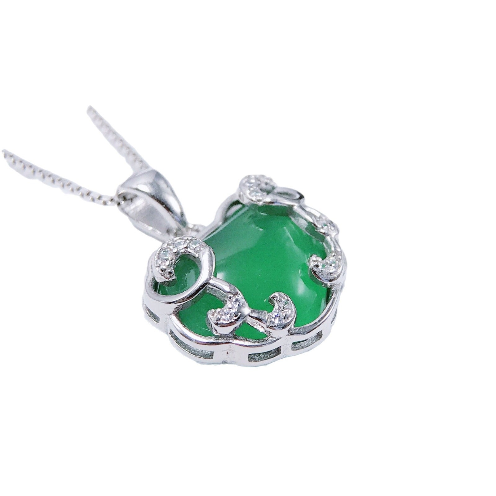Gold Art Natural ice chalcedony necklace green chalcedony peace lock S925 silver inlaid chalcedony pendant