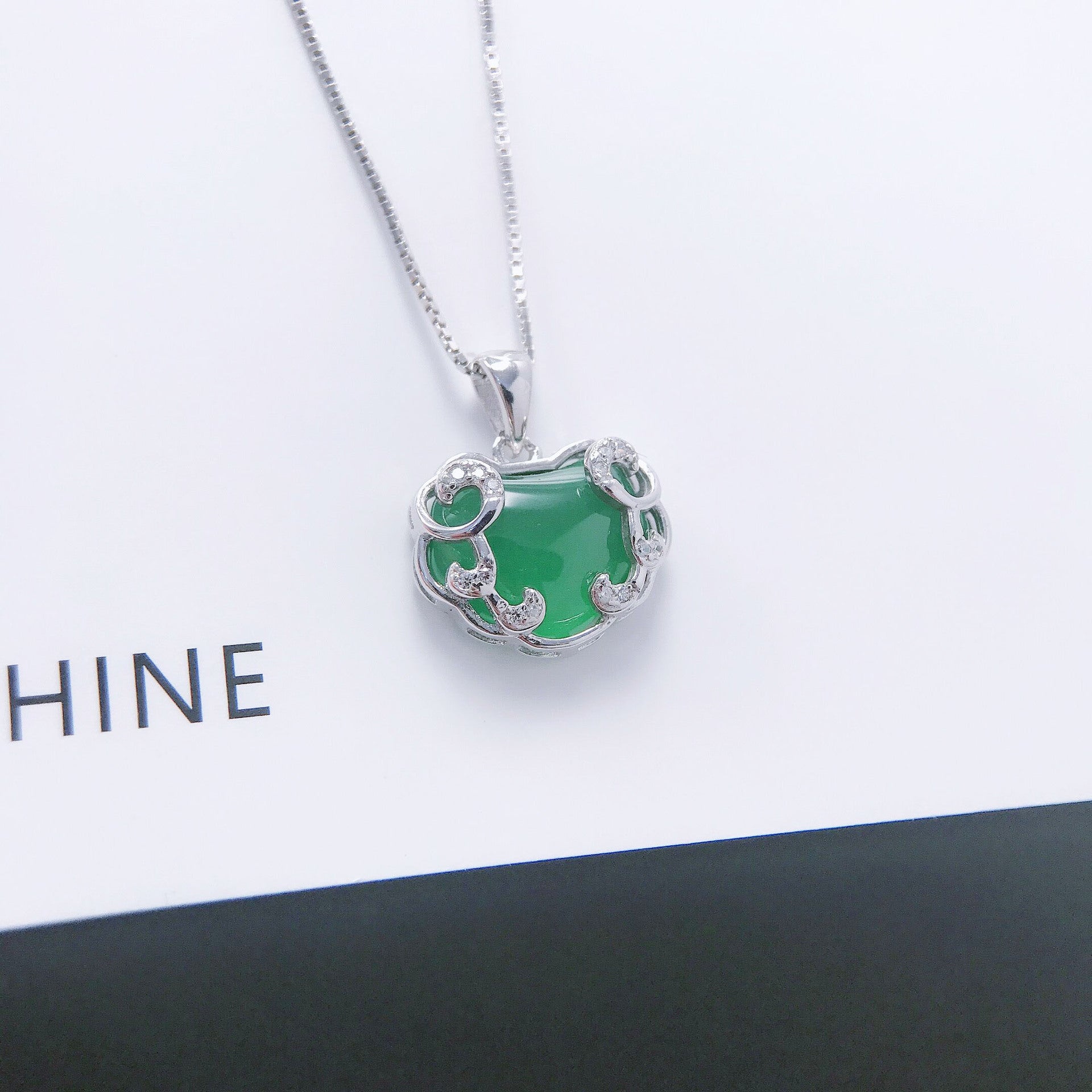 Gold Art Natural ice chalcedony necklace green chalcedony peace lock S925 silver inlaid chalcedony pendant