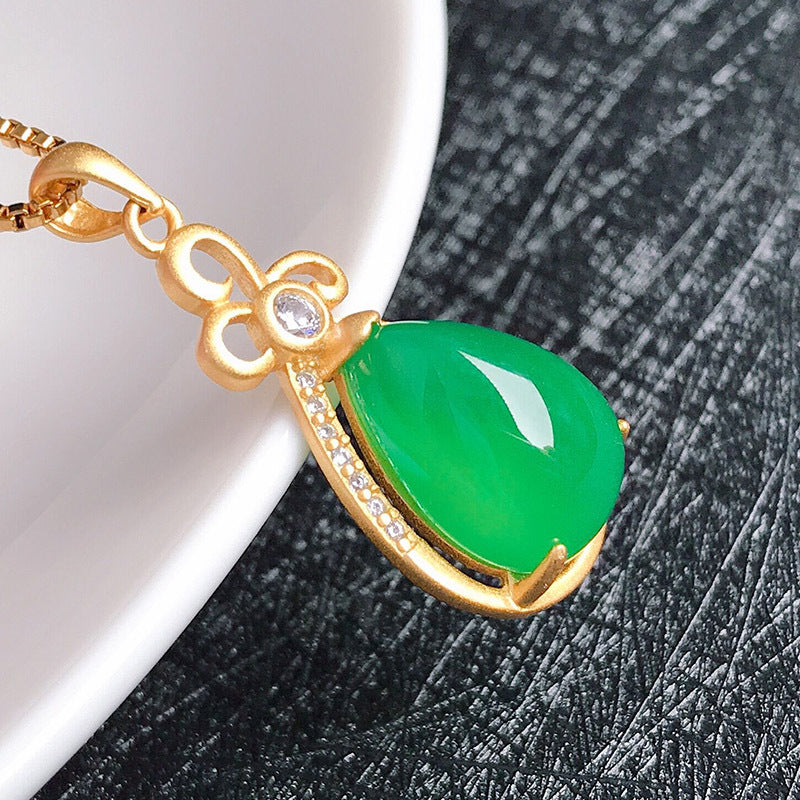 Gold Art S925 silver natural chalcedony pendant ancient gold pendant female teardrop-shaped clavicle chain accessories