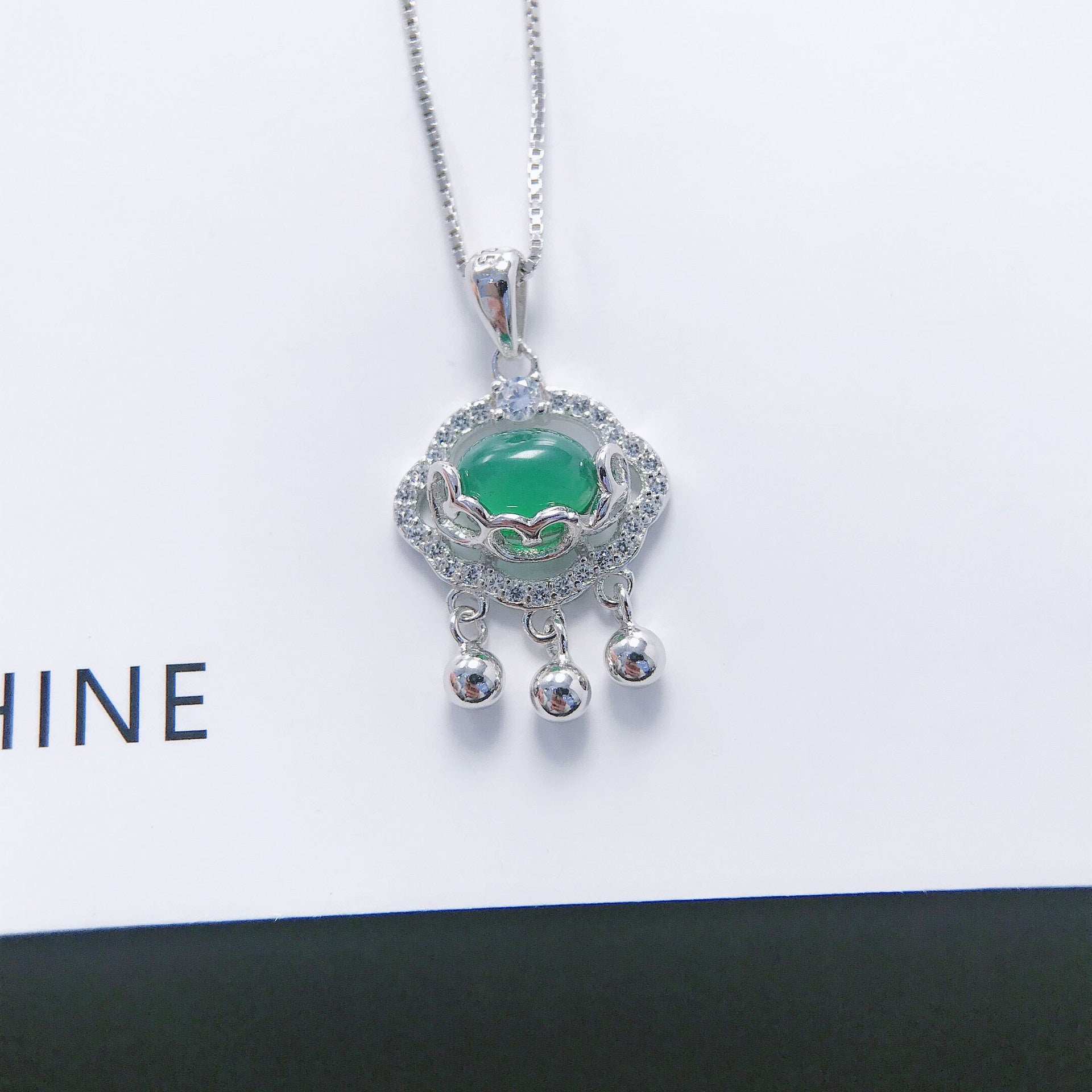 Gold Art  Ice-type green chalcedony Ruyi lock silver diamond tassel pendant | Daily agility and peace as a gift