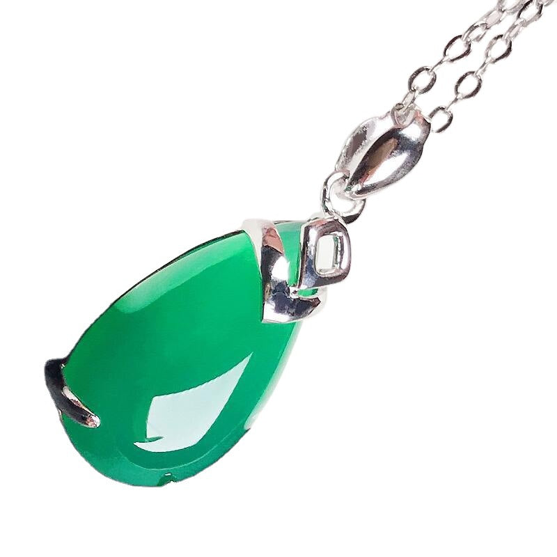 Gold Art Drop-shaped green chalcedony silver-inlaid pendant A fresh and elegant embellishment for daily commuting