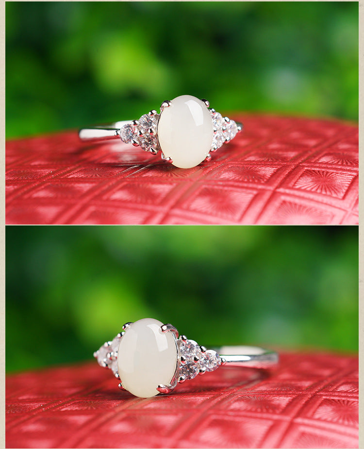 Gold Art With certificate | 925 sterling silver and Hetian jade egg-shaped ring  Classic diamond-set design | Suitable for daily use / gift giving / commuting Natural jade + silver support to preserve color Elegant and detailed