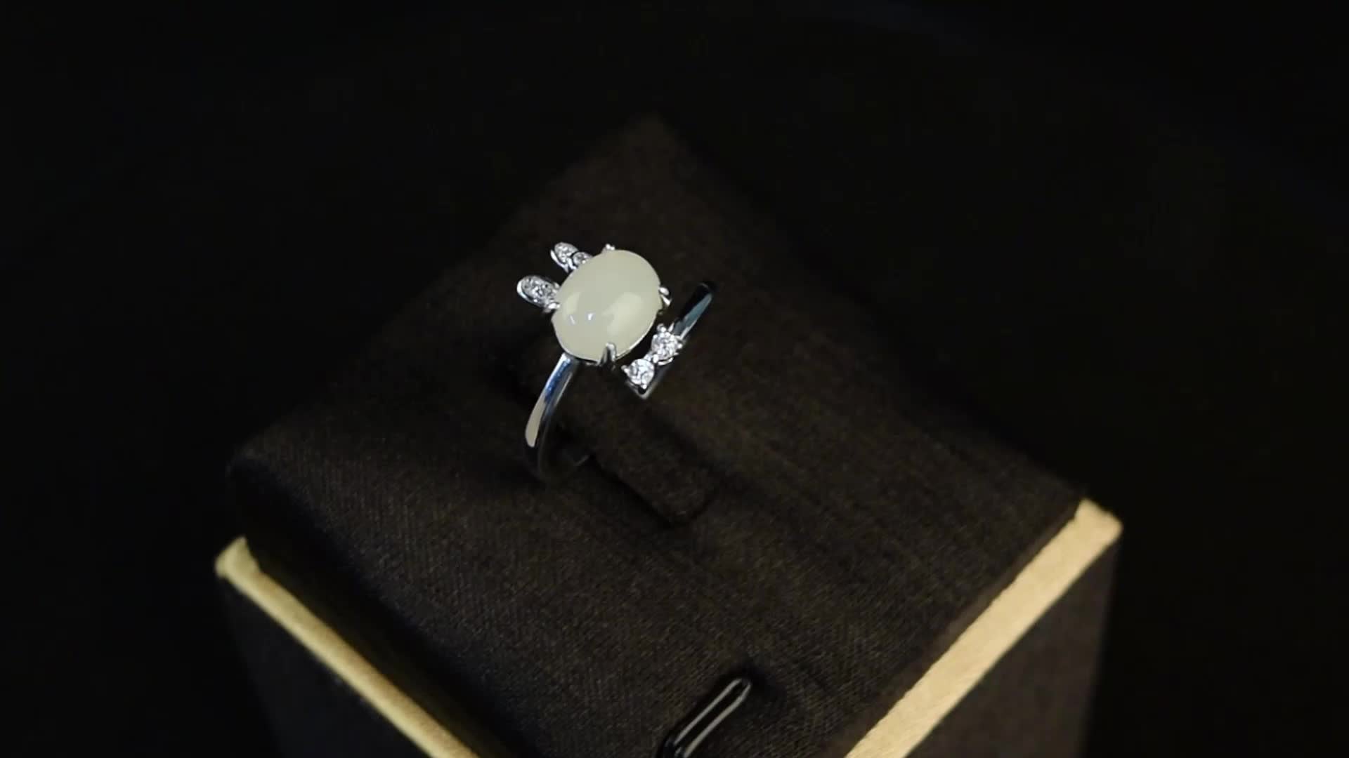 Gold Art With appraisal certificate｜925 sterling silver inlaid with Hetian jade cute rabbit ring  Diamond ear claw design is full of sense｜Daily / Dating / Natural jade + sweet and cute style, girly heart sniper!