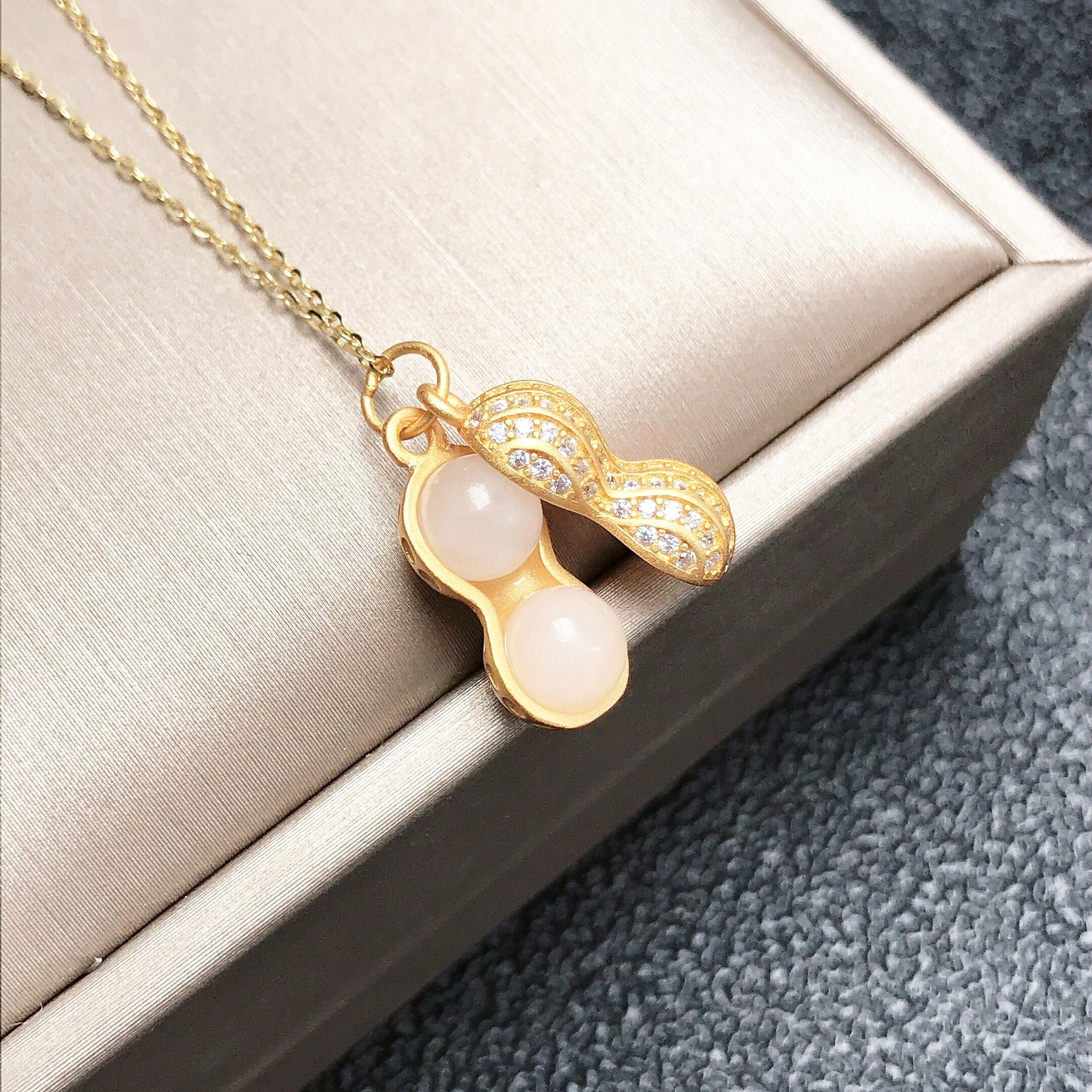 Gold Art Dainty Gold-Plated Hetian Jade Peanut Pendant – CZ-Studded for Daily Style & Gift Giving