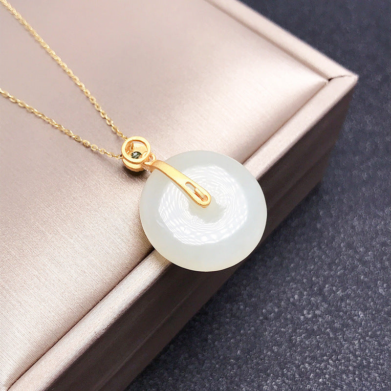 Gold Art  Hetian Jade Gold Plated Peace Buckle Pendant - Green Jade with Blessing Details, Suitable for Everyday and Special Occasions