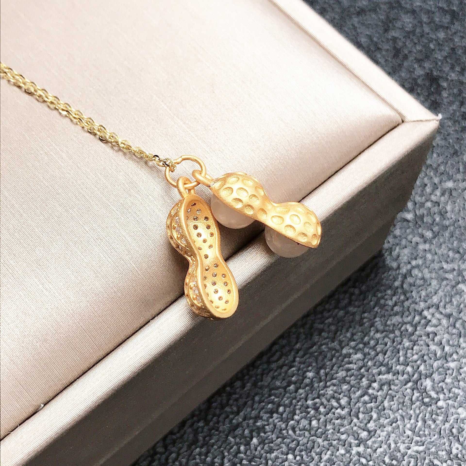 Gold Art Dainty Gold-Plated Hetian Jade Peanut Pendant – CZ-Studded for Daily Style & Gift Giving