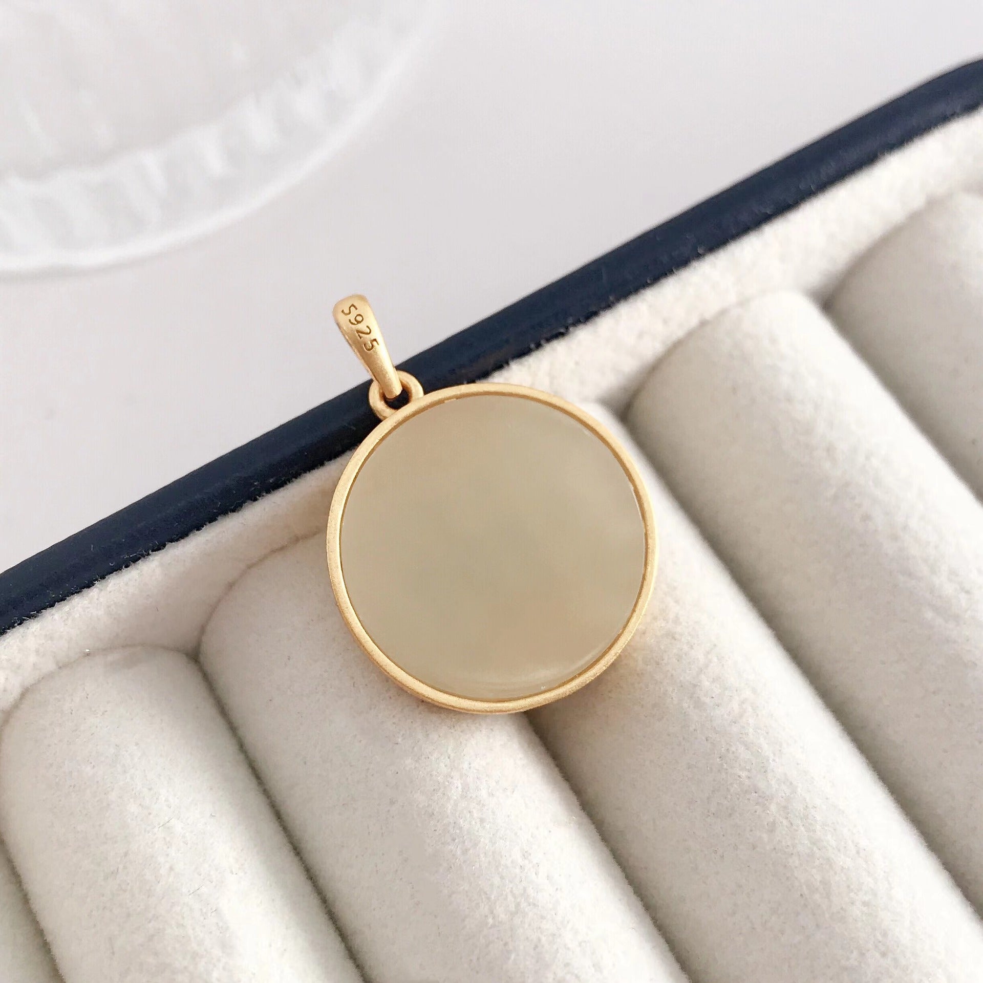 Gold Art Gold Plated Hetian Jade Abacus Pendant Necklace - Perfect for Everyday Wear, Celebrations and Gifts