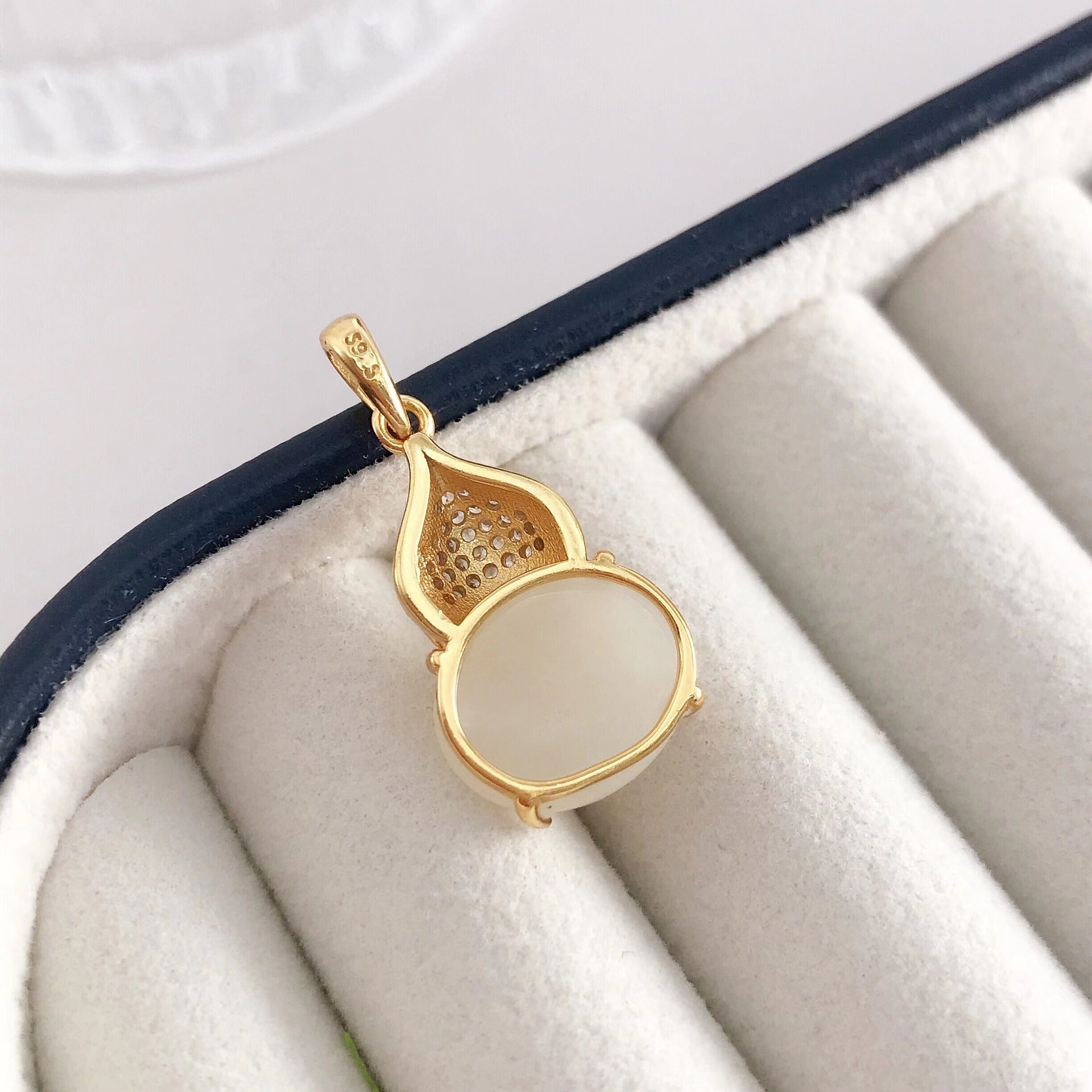 Gold Art Hetian Jade Gourd Necklace with Gold Plating & Cubic Zirconia – Perfect for Daily Wear, Events & Gifting