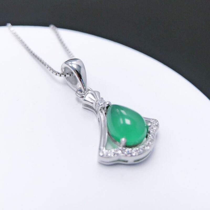 Gold Art Silver diamond-studded icy green chalcedony lucky bag pendant | Give her the spring green spirit and the intention of gathering blessings and wealth