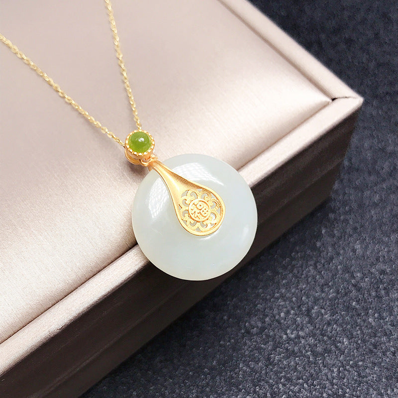 Gold Art  Hetian Jade Gold Plated Peace Buckle Pendant - Green Jade with Blessing Details, Suitable for Everyday and Special Occasions